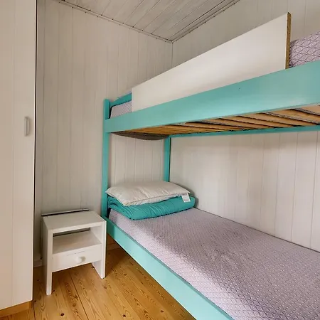 Nyaraló Three-bedroom Holiday In *