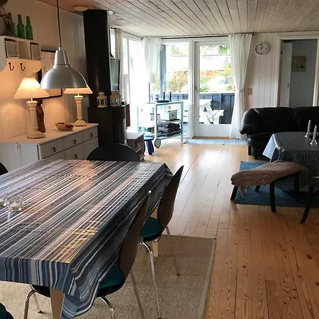 Three-bedroom Holiday In Nyaraló